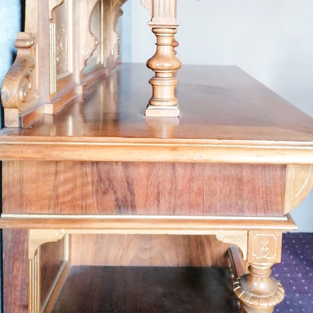 Gründerzeit Salonschrank par excellence